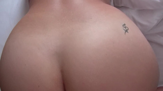 Парень обкончал всю задницу соседке